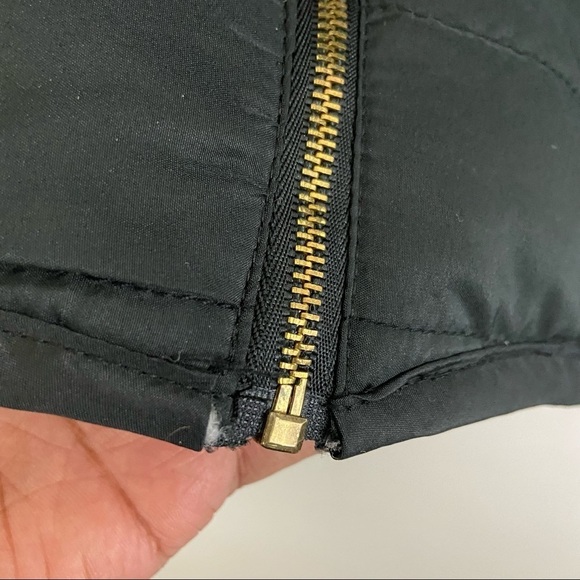 CB Black Quilted Light Puff Faux Fur Vest Sz S - Picture 4 of 9